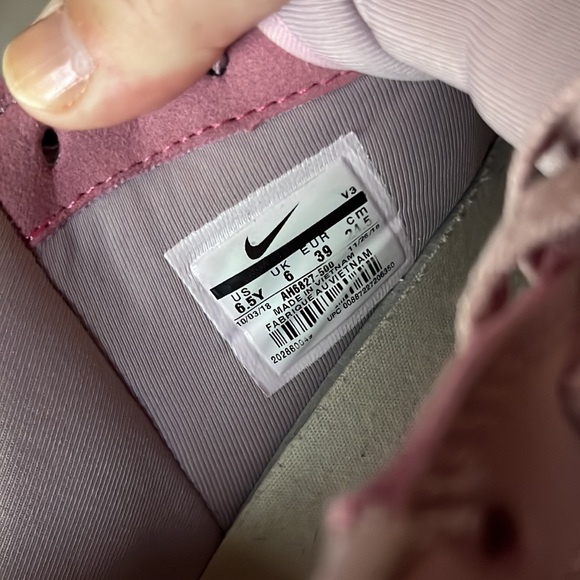 Pastel pink low top Nike - Picture 2 of 3